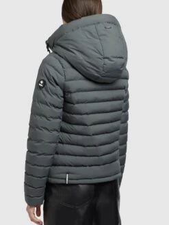 Khujo -Khujo aadc8e9690e06040478b053fb004049a